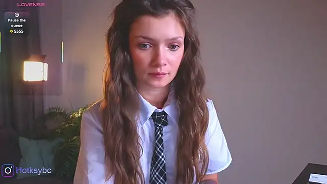 Snapshot of Hot_ksy chatting on October 1, 2025, 8:24 pm Hot ksy online show from October 1, 2025, 8:24 pm