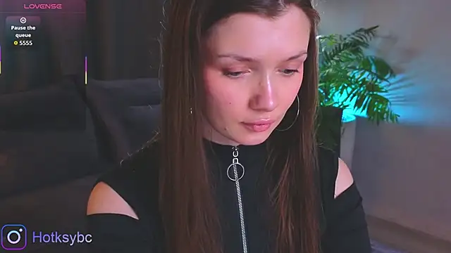 Snapshot of Hot_ksy chatting on September 8, 2025, 7:02 pm Hot ksy online show from September 8, 2025, 7:02 pm