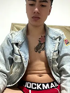 Snapshot of AlexanderCollman chatting on November 13, 2025, 6:45 pm AlexanderCollman online show from November 13, 2025, 6:45 pm