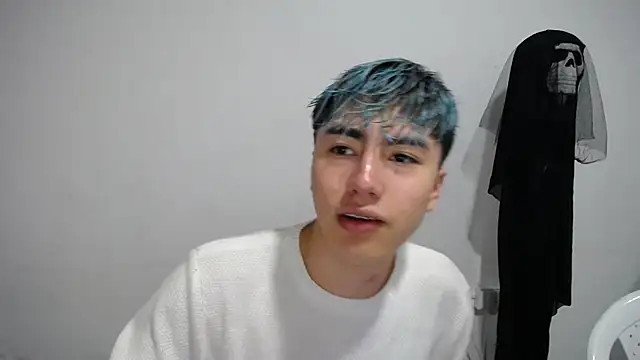 Snapshot of AlexanderCollman chatting on October 13, 2025, 8:21 pm AlexanderCollman online show from October 13, 2025, 8:21 pm