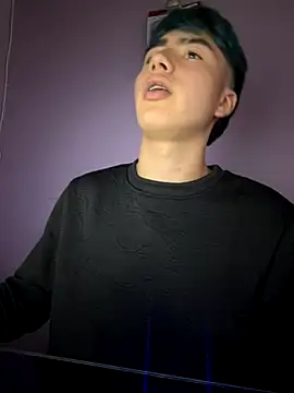 Snapshot of AlexanderCollman chatting on October 30, 2025, 9:22 pm AlexanderCollman online show from October 30, 2025, 9:22 pm