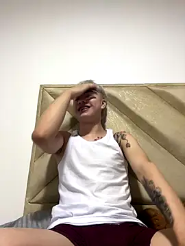 Snapshot of AlexanderCollman chatting on November 27, 2025, 5:35 pm AlexanderCollman online show from November 27, 2025, 5:35 pm