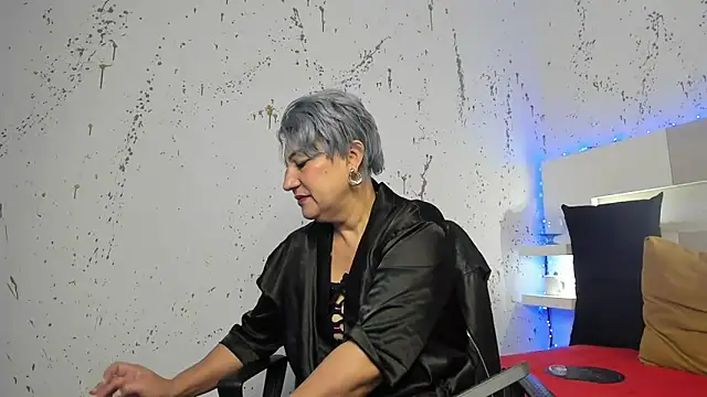 Snapshot of JaddeWalker chatting on October 5, 2025, 11:34 am JaddeWalker online show from October 5, 2025, 11:34 am