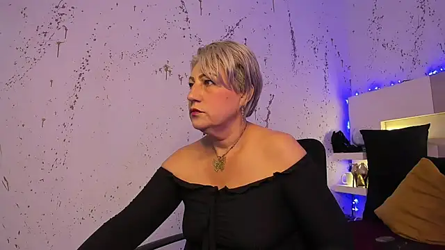 Snapshot of JaddeWalker chatting on November 10, 2025, 11:26 am JaddeWalker online show from November 10, 2025, 11:26 am