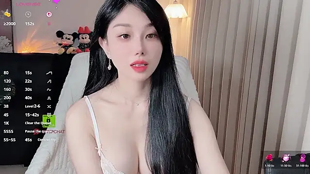 Xiatian520  online show from April 2, 2026, 7:20 pm