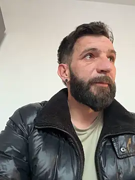 Snapshot of Michel_huge chatting on January 17, 2026, 7:23 am Michel huge online show from January 17, 2026, 7:23 am