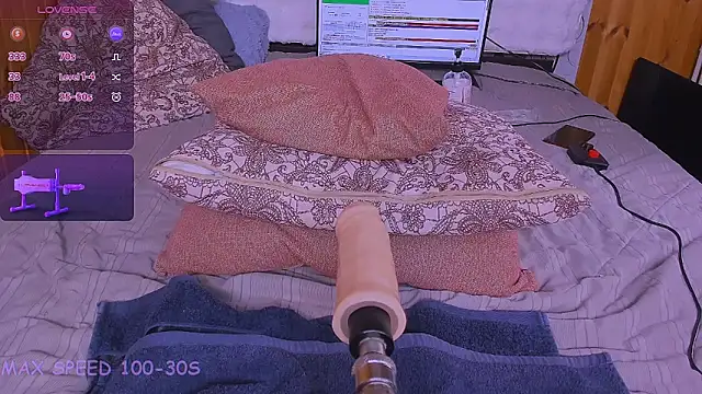 M I L F A online show from May 19, 2026, 8:10 am