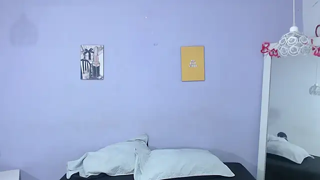 penelope gucci1 online show from October 20, 2025, 12:06 pm