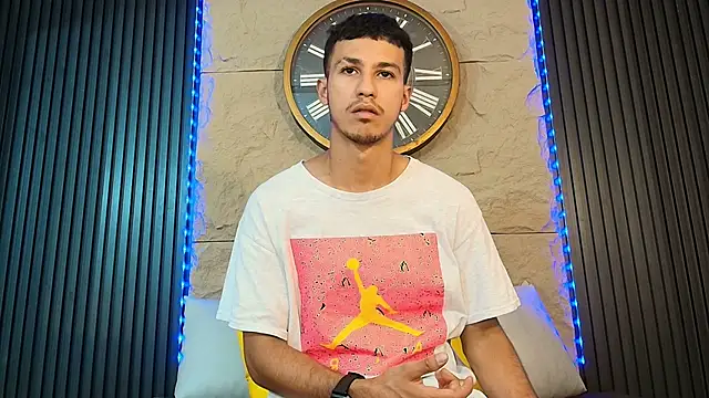 Snapshot of Marcus_Jeron chatting on May 8, 2026, 12:03 am Marcus Jeron online show from May 8, 2026, 12:03 am