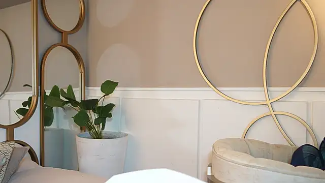 Snapshot of Thiago_Valente chatting on October 29, 2025, 1:10 pm Thiago Valente online show from October 29, 2025, 1:10 pm