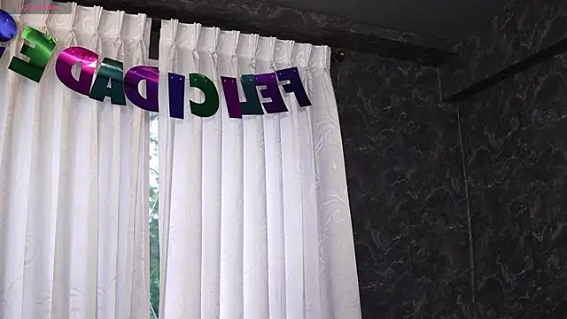 Snapshot of Thiago_Valente chatting on October 9, 2025, 1:11 pm Thiago Valente online show from October 9, 2025, 1:11 pm