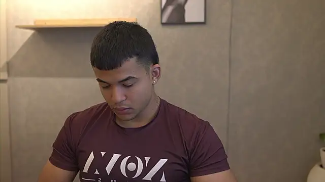 Thiago Valente online show from March 17, 2026, 1:36 pm