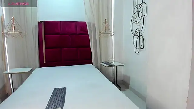 CandySays online show from October 4, 2025, 11:45 am