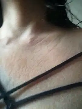 marinita13 online show from November 7, 2025, 3:05 pm