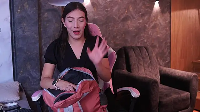 Snapshot of Ariaa_Isabell chatting on January 16, 2026, 6:23 pm Ariaa Isabell online show from January 16, 2026, 6:23 pm