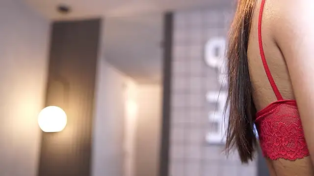 Snapshot of Ariaa_Isabell chatting on February 18, 2026, 6:48 pm Ariaa Isabell online show from February 18, 2026, 6:48 pm