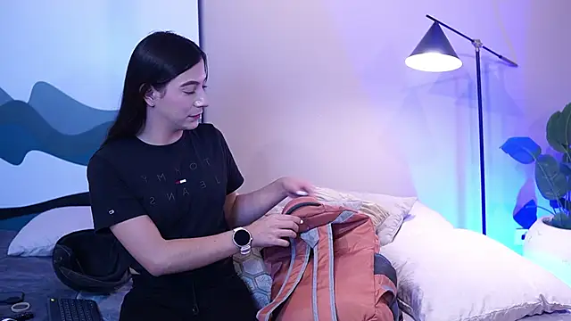 Snapshot of Ariaa_Isabell chatting on February 3, 2026, 6:24 pm Ariaa Isabell online show from February 3, 2026, 6:24 pm