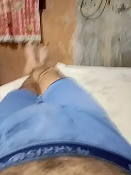 NAUFRAGO 17CM online show from October 8, 2025, 12:34 am