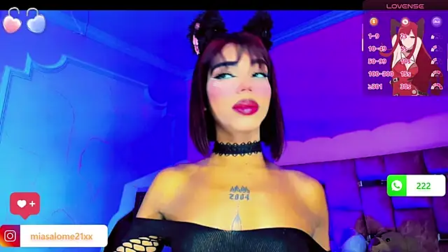 LADY-HOT-SEXY- online show from October 1, 2025, 9:40 pm