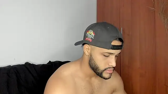 Pier Simons online show from October 18, 2025, 10:28 am