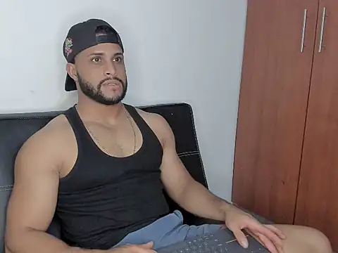 Pier Simons online show from October 1, 2025, 6:18 am