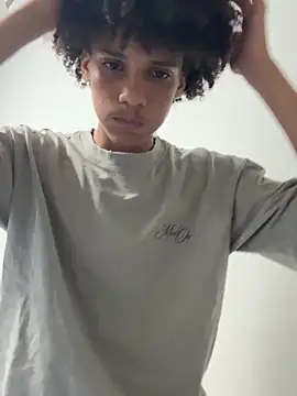 Max Rain online show from September 24, 2025, 1:35 am