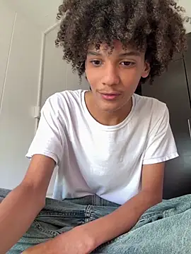 Max Rain online show from September 17, 2025, 8:11 pm