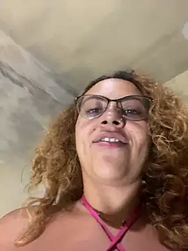 Chloe Leaozinho online show from April 13, 2026, 12:09 pm