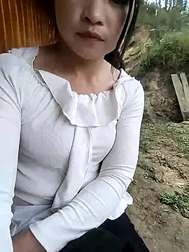 Tiyir597 online show from October 18, 2025, 4:14 am