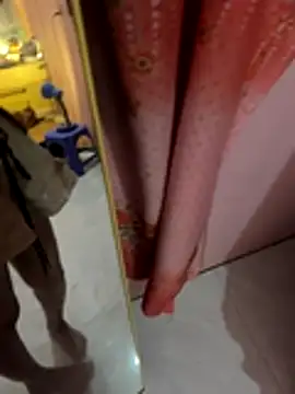 Phayphay77 online show from November 19, 2025, 1:33 pm