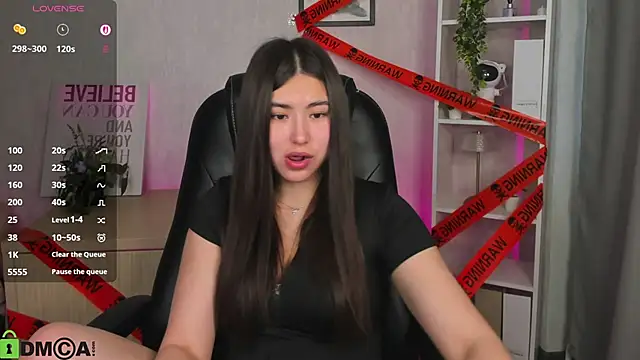 Megan Williamms online show from October 27, 2025, 9:10 am