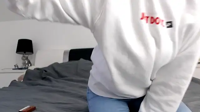 Snapshot of ArabianMalikah chatting on November 18, 2025, 6:28 am ArabianMalikah online show from November 18, 2025, 6:28 am