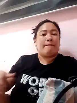 BIGBOOBSFILIPINA online show from April 22, 2026, 8:10 am