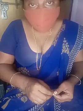 Snapshot of Jessi_25 chatting on November 10, 2025, 4:56 pm Jessi 25 online show from November 10, 2025, 4:56 pm