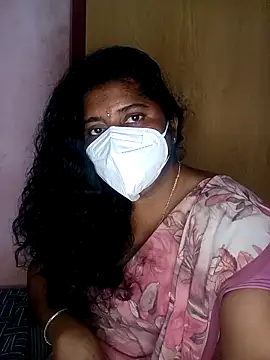 Snapshot of Jessi_25 chatting on November 3, 2025, 10:08 am Jessi 25 online show from November 3, 2025, 10:08 am