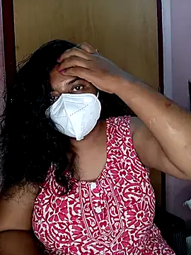 Snapshot of Jessi_25 chatting on October 5, 2025, 5:58 pm Jessi 25 online show from October 5, 2025, 5:58 pm