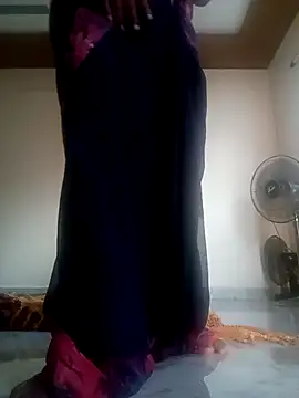 Snapshot of Jessi_25 chatting on November 2, 2025, 2:16 am Jessi 25 online show from November 2, 2025, 2:16 am