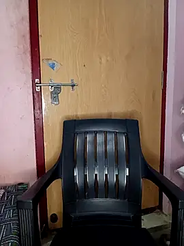 Snapshot of Jessi_25 chatting on October 23, 2025, 5:33 pm Jessi 25 online show from October 23, 2025, 5:33 pm