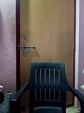 Snapshot of Jessi_25 chatting on November 14, 2025, 4:54 pm Jessi 25 online show from November 14, 2025, 4:54 pm