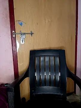 Snapshot of Jessi_25 chatting on November 13, 2025, 6:01 pm Jessi 25 online show from November 13, 2025, 6:01 pm