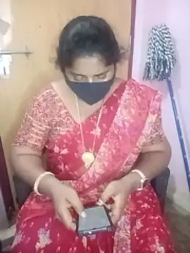 Jessi 25 online show from April 18, 2026, 9:22 am