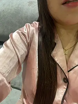 xiao-mo520 online show from September 21, 2025, 11:37 am