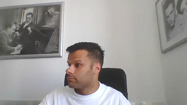 Snapshot of FROCETTO93 chatting on July 6, 2026, 11:17 am FROCETTO93 online show from July 6, 2026, 11:17 am