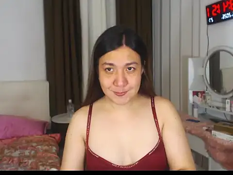 stellahugeX online show from May 10, 2026, 12:42 pm