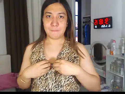 stellahugeX online show from March 10, 2026, 1:20 am