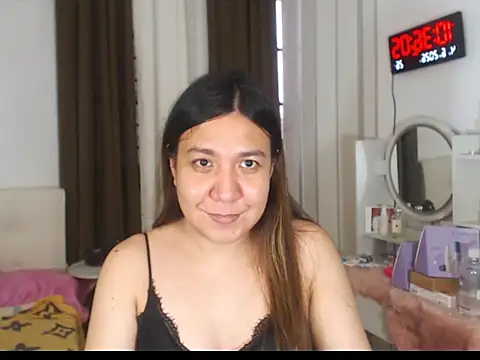 stellahugeX online show from June 4, 2026, 2:38 am