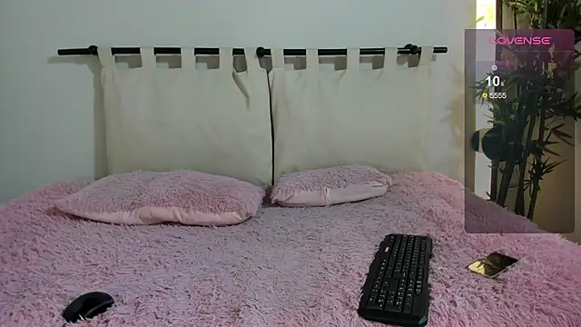 Snapshot of ashly_jones_ chatting on October 10, 2025, 4:46 am ashly jones online show from October 10, 2025, 4:46 am