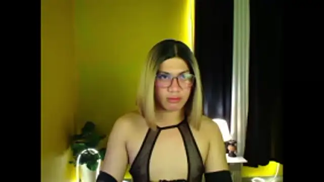 Lowel Smith online show from October 25, 2025, 2:28 pm