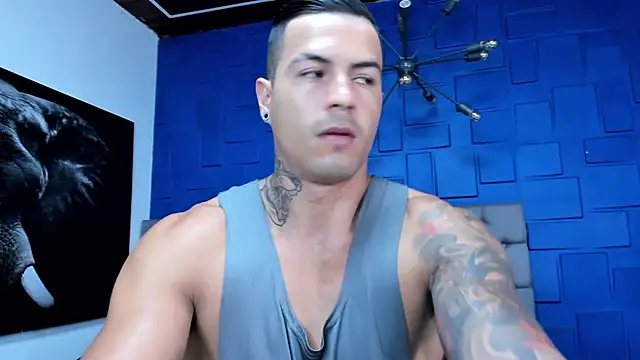 Snapshot of andres-clark92 chatting on May 1, 2026, 1:05 pm andres-clark92 online show from May 1, 2026, 1:05 pm
