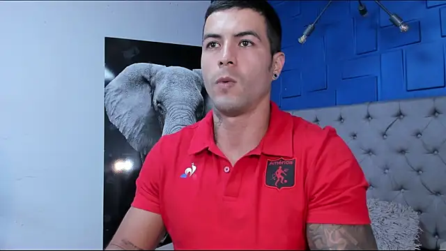 Snapshot of andres-clark92 chatting on September 19, 2025, 5:50 pm andres-clark92 online show from September 19, 2025, 5:50 pm